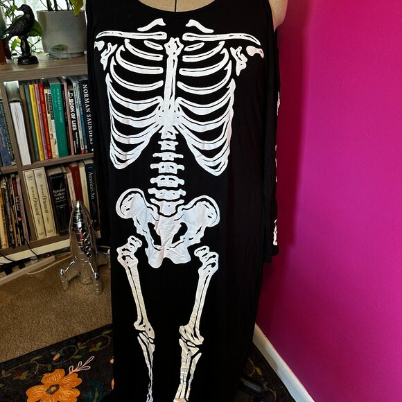 Torrid | Jersey Knit Cold Shoulder Skeleton Dress | Size 4 - Picture 3 of 9